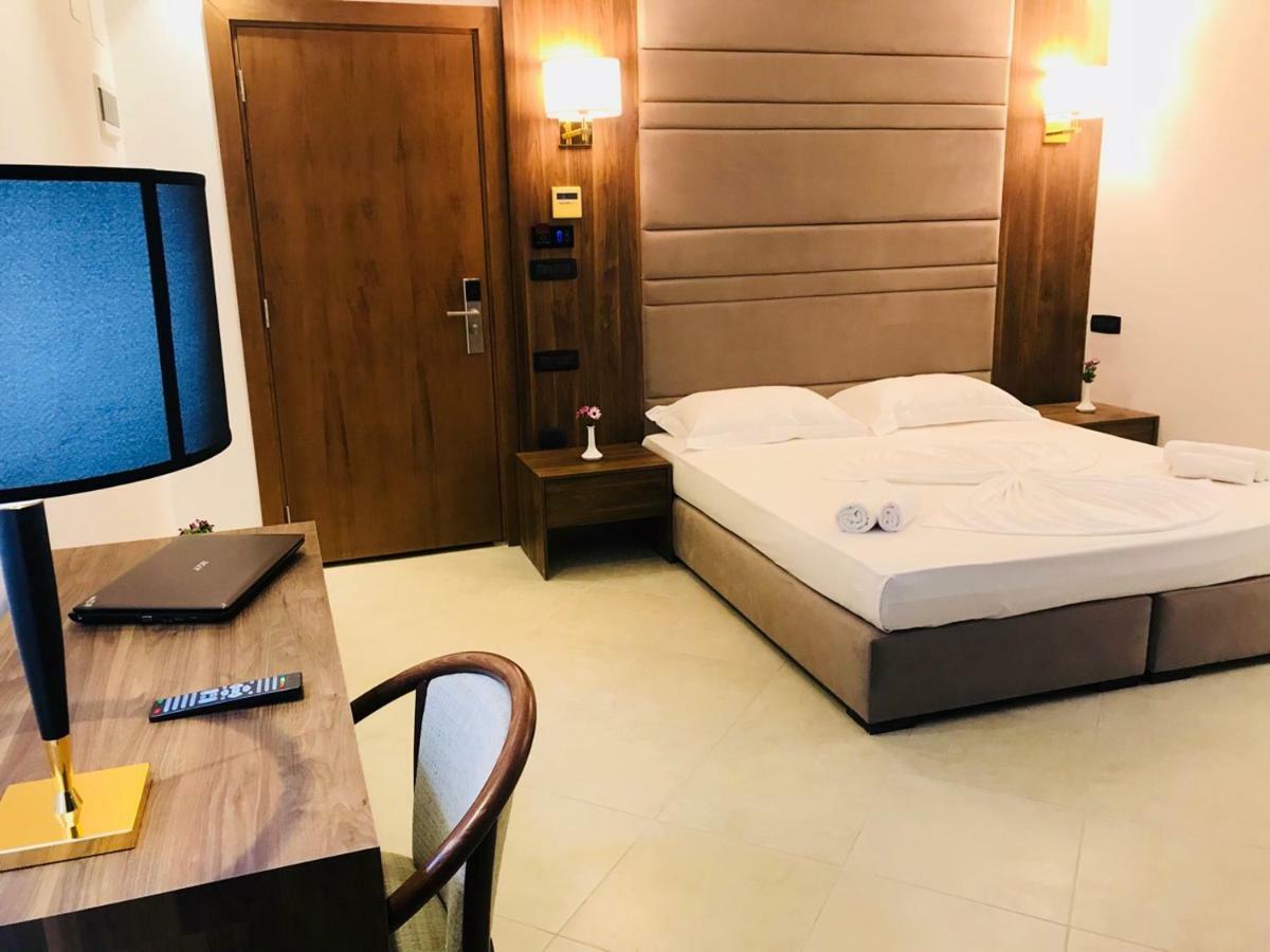 Rafaelo Resort Shëngjin Buitenkant foto