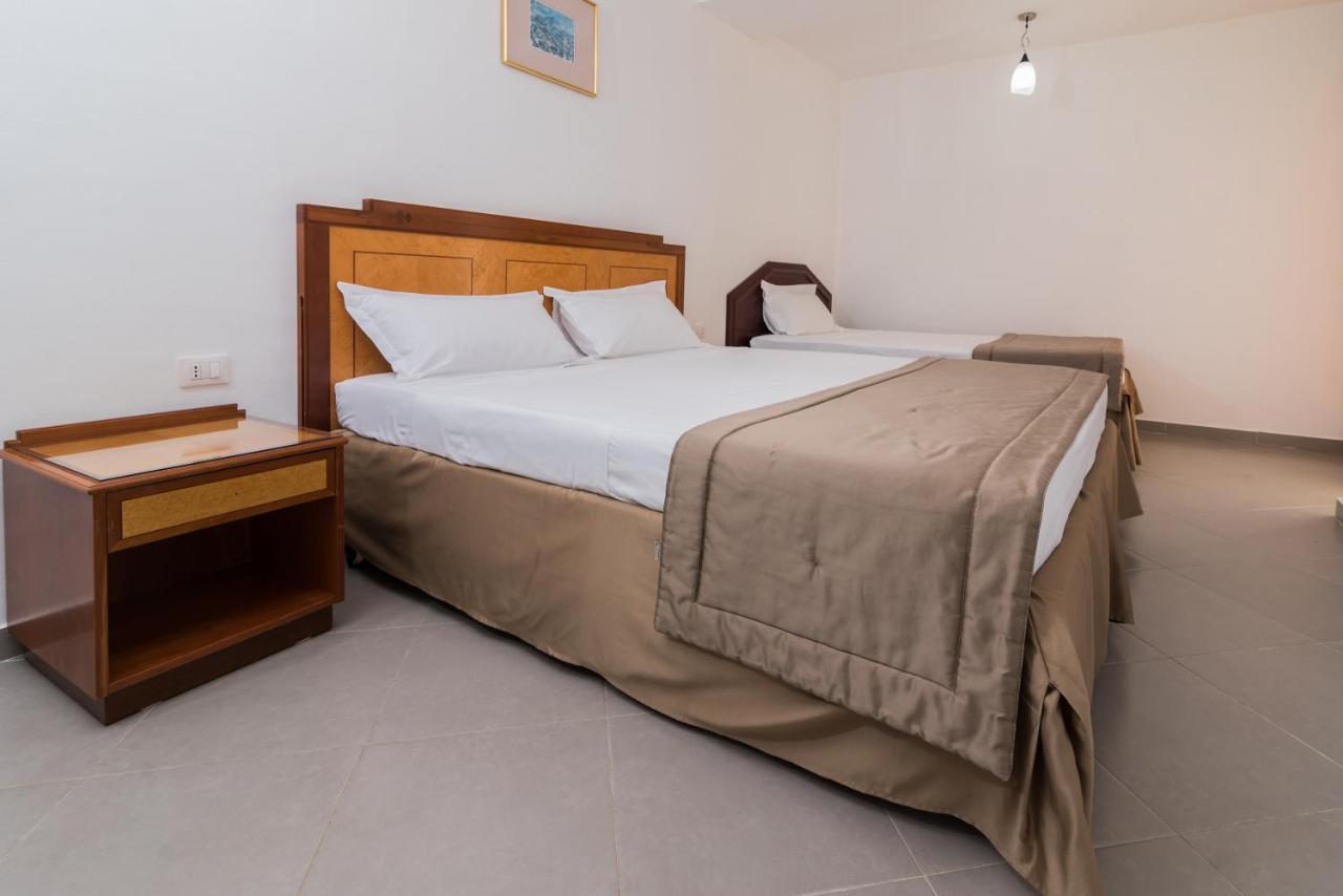 Rafaelo Resort Shëngjin Buitenkant foto