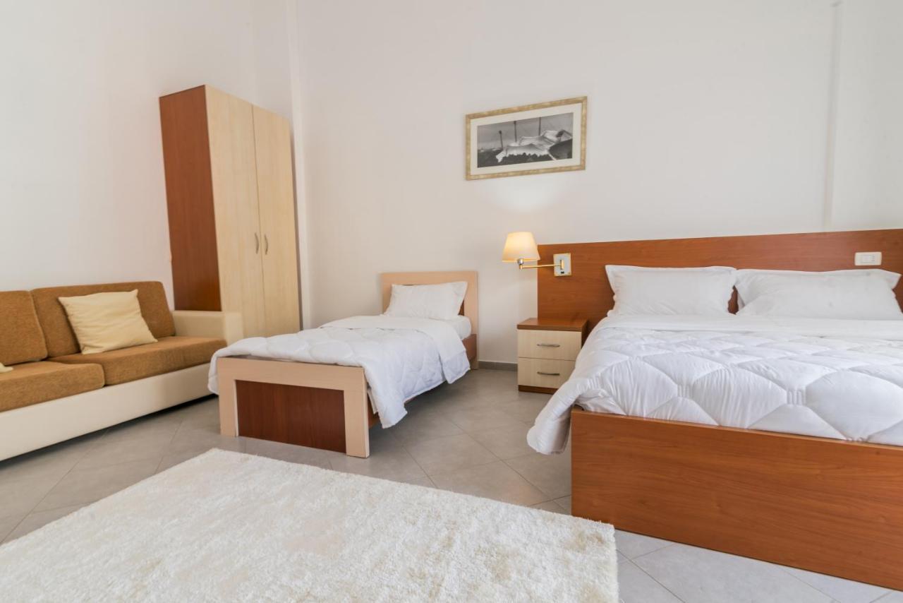 Rafaelo Resort Shëngjin Buitenkant foto