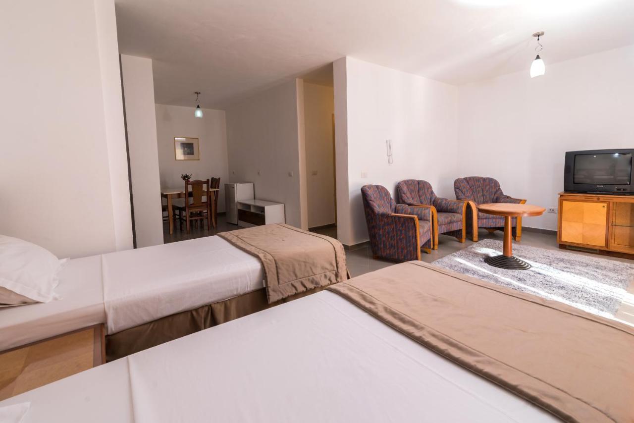 Rafaelo Resort Shëngjin Buitenkant foto