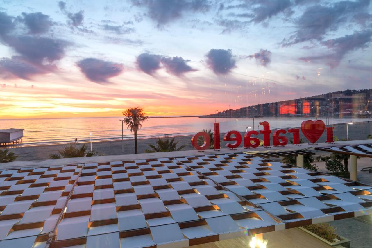 Rafaelo Resort Shëngjin Buitenkant foto